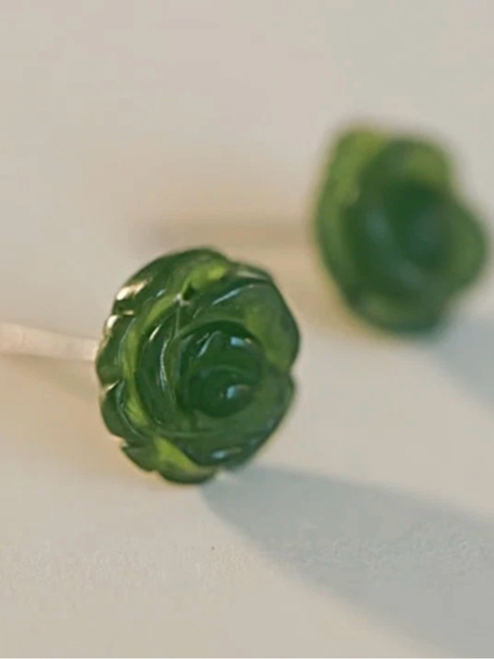 Vintage Jade Green Rose Resin Stud Earrings - Women's Jewelry